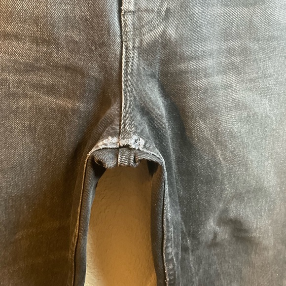 Reformation Women’s High Rise Button Fly Skinny Jeans Raw Hem Black Size 27 - Picture 5 of 16